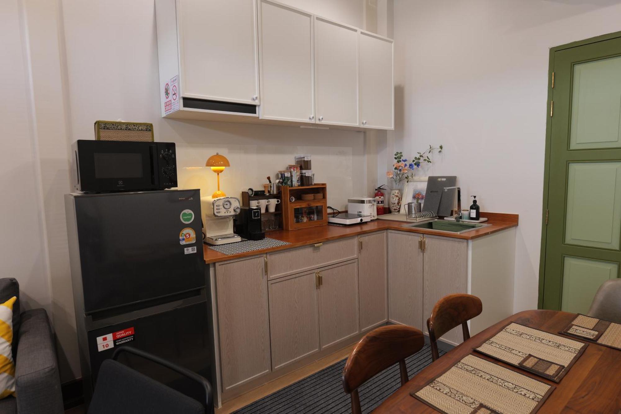 Entire 2br 2ba Chinatown Near Yaowarat - Songwat Apartment *