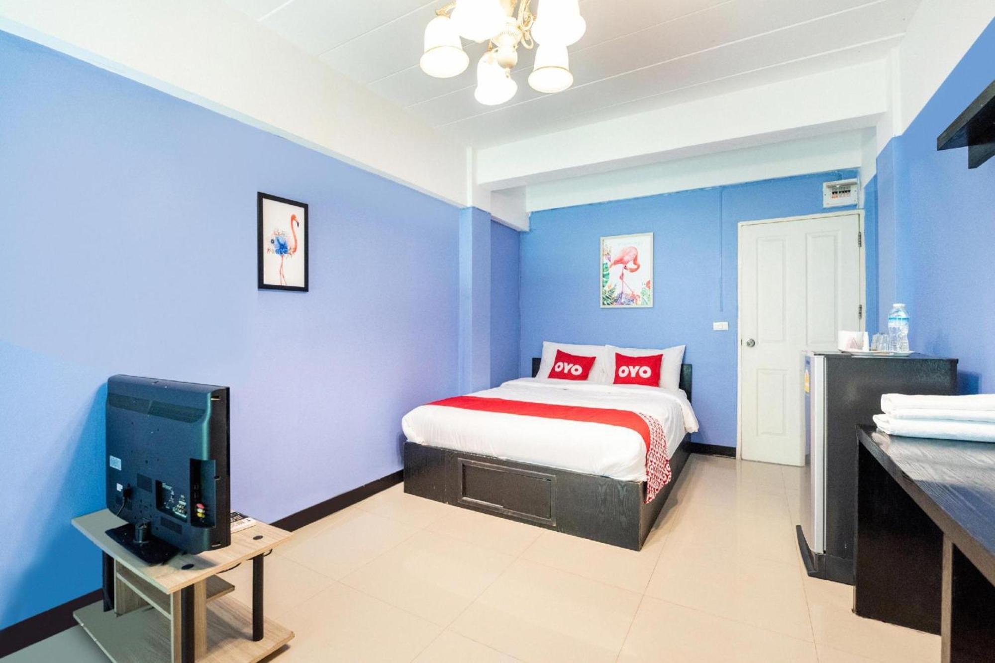 Super Oyo 427 Chill Hotel 3*