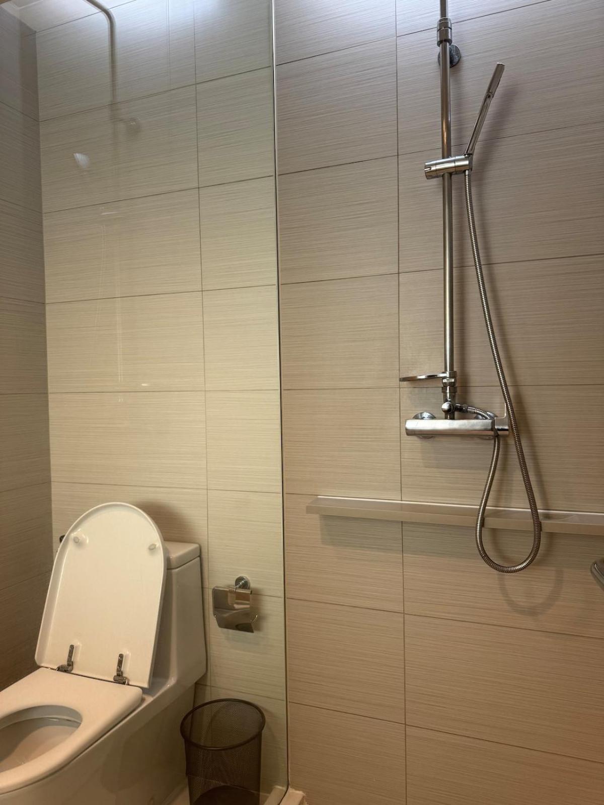 Siri At S Thonglobts2minswalk Wfh Stylishcentralcozy Apartment Bangkok