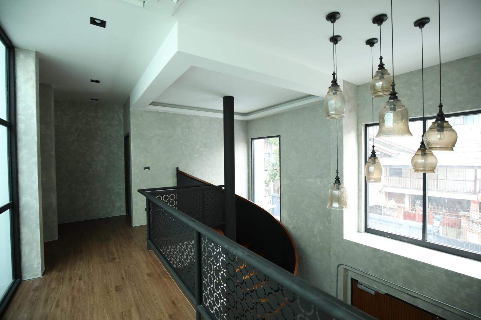 Holiday home Chic Ekkamai Escape Near Bts, Dining & Nightlife Bangkok