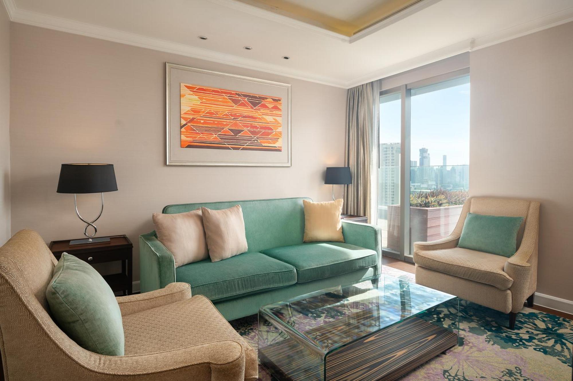 Radisson Blu Plaza 5*
