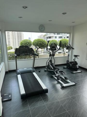 Apartment 2 Bed In The Heart Of Bangkok
