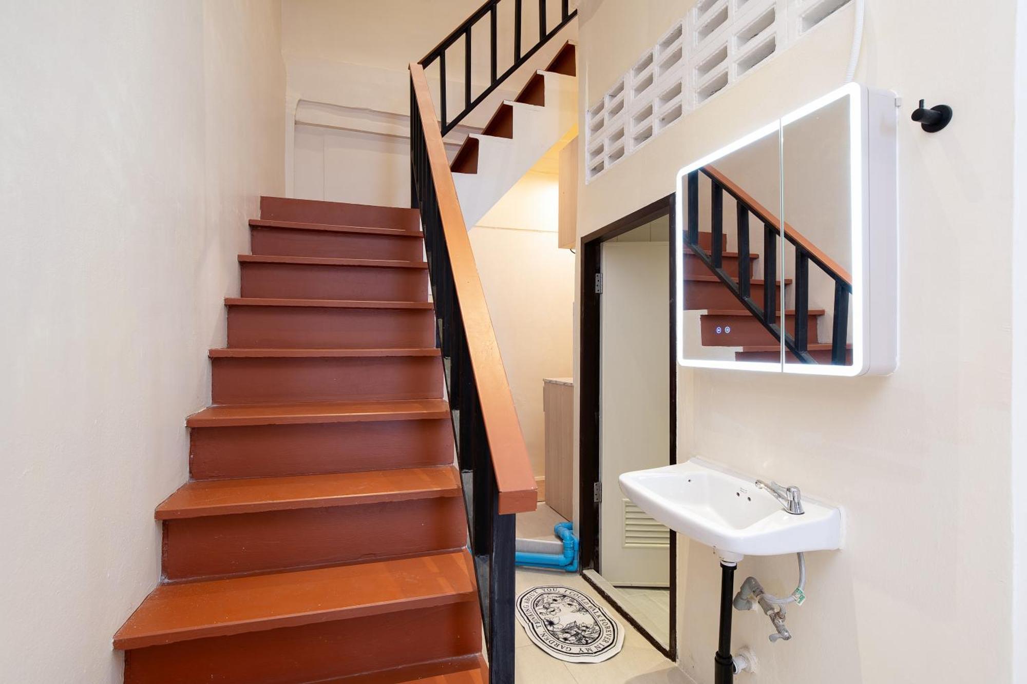 Oh Homes - Samsen 10 Bangkok