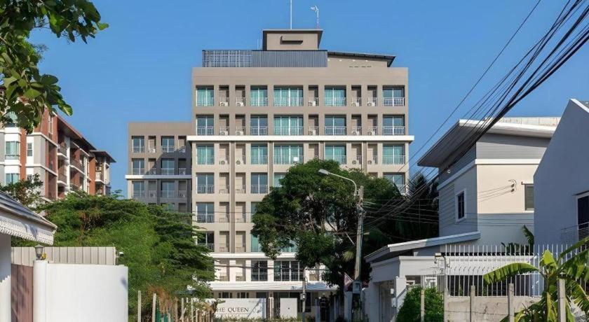 The Queen Palace 4* Bangkok