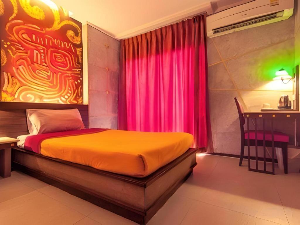 Pak Ping Ing Tang Boutique 4*
