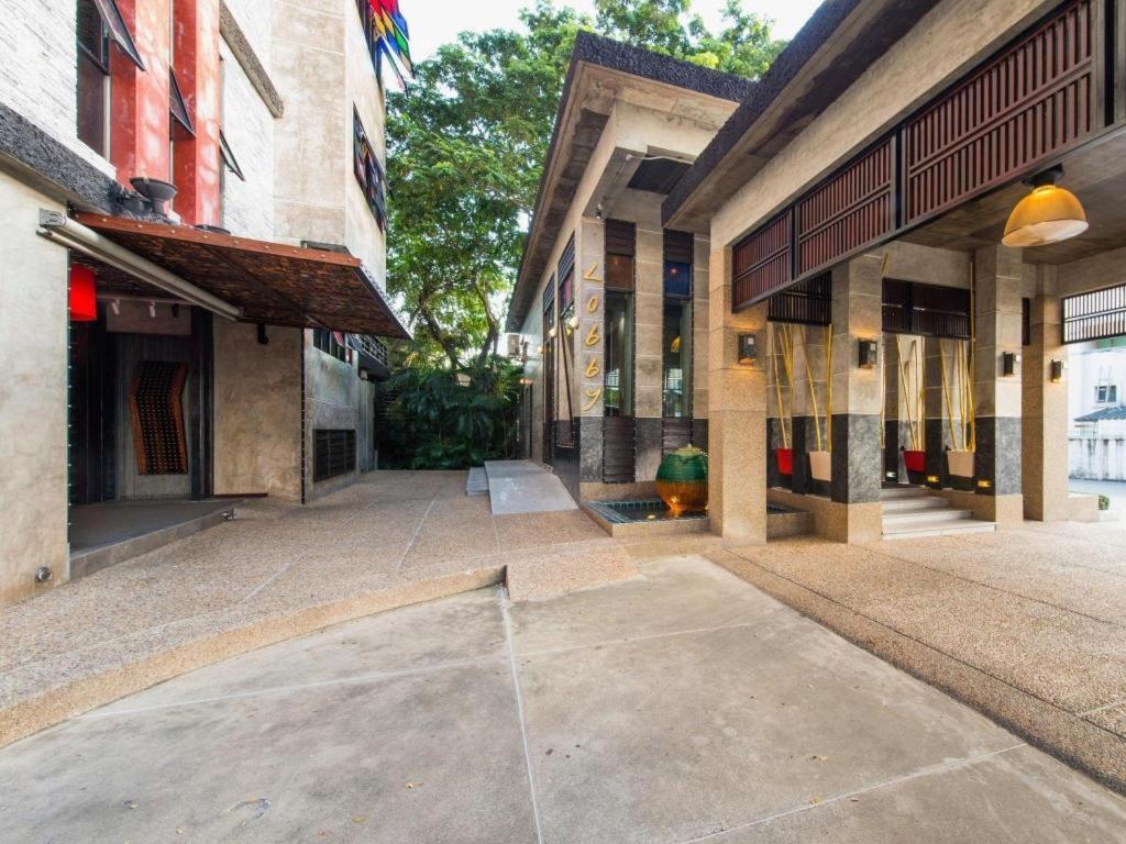 Pak Ping Ing Tang Boutique Bangkok