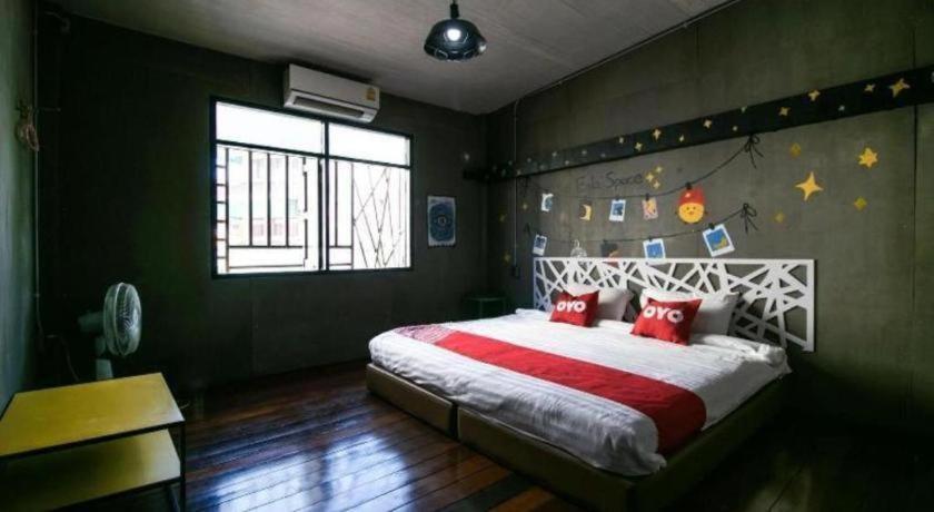 Vaccinated Staff - Oyo 505 Ente Space Hostal *