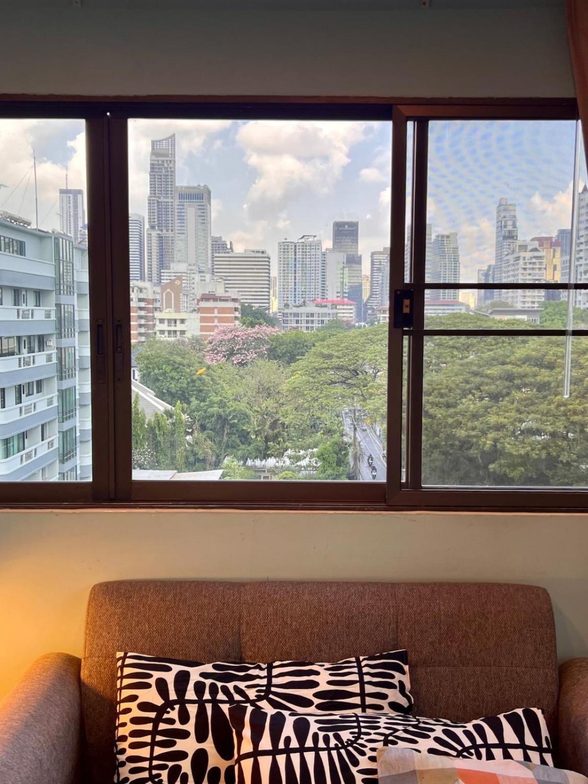 Apartment Fab Rainbow *