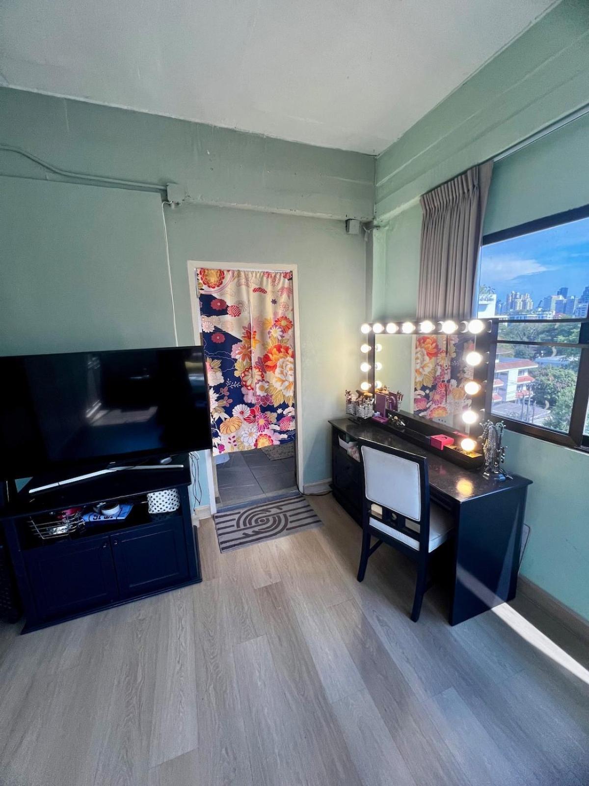 Apartment Fab Rainbow Bangkok