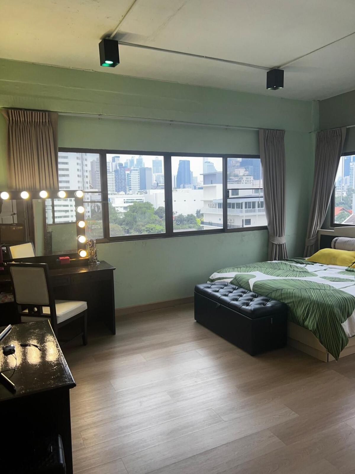 Fab Rainbow Apartment Bangkok
