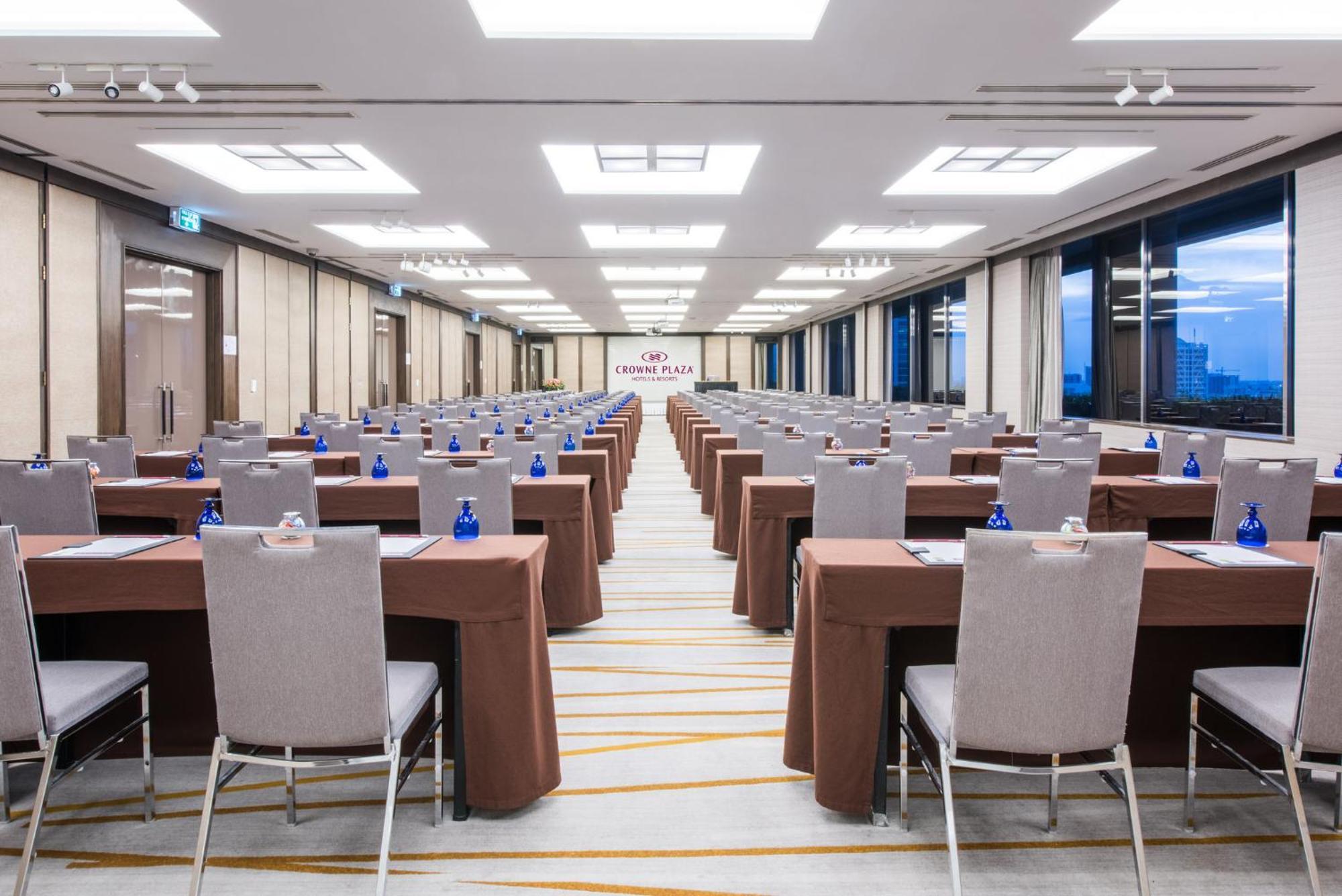 Crowne Plaza Lumpini Park By Ihg Hotell Bangkok