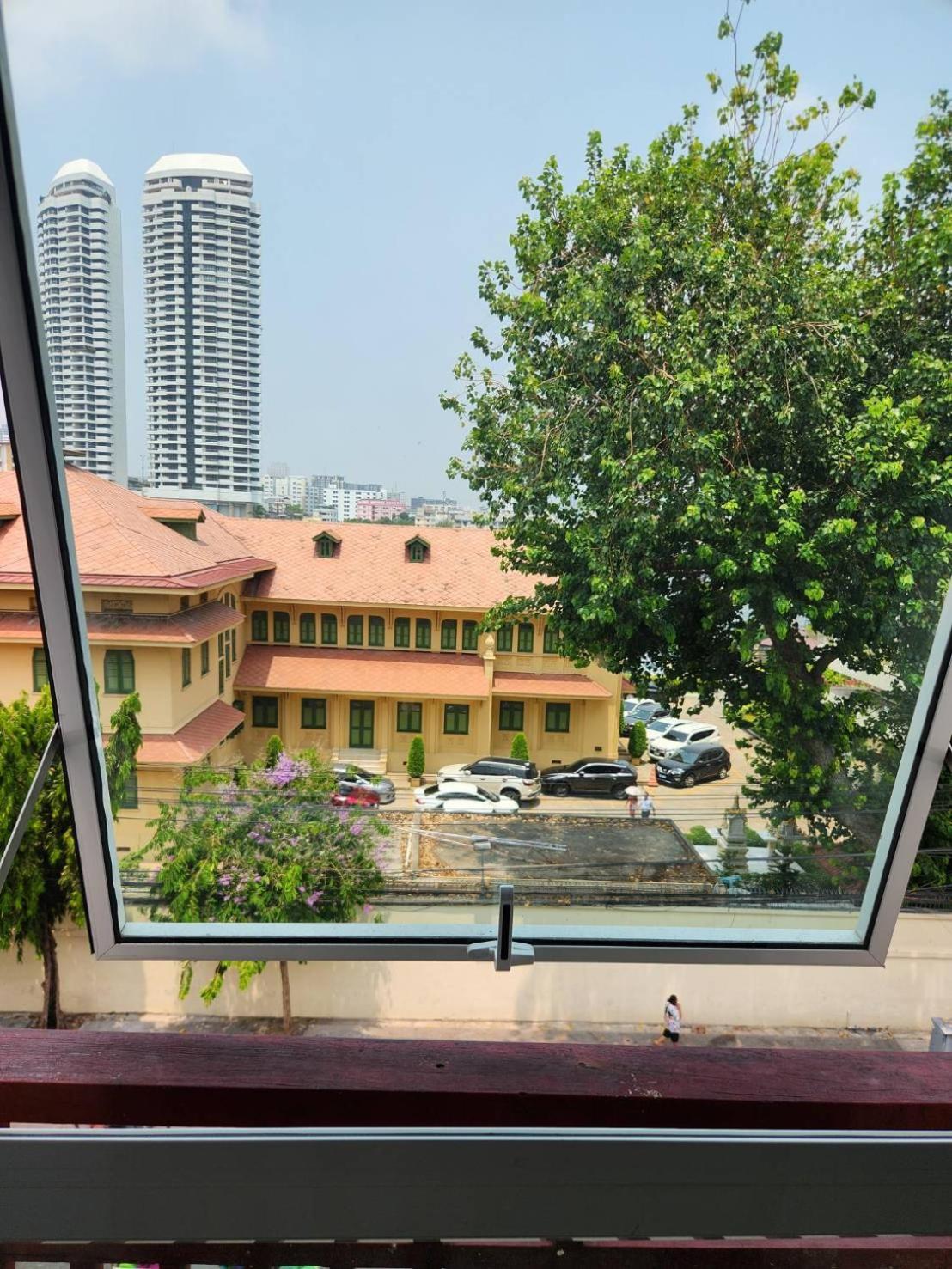 Happio Near Chabad House Gjestgiverier Bangkok