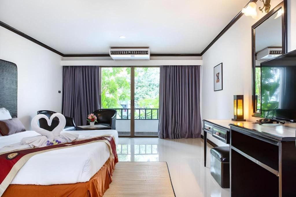Town In Town Gardent Hotel 3*
