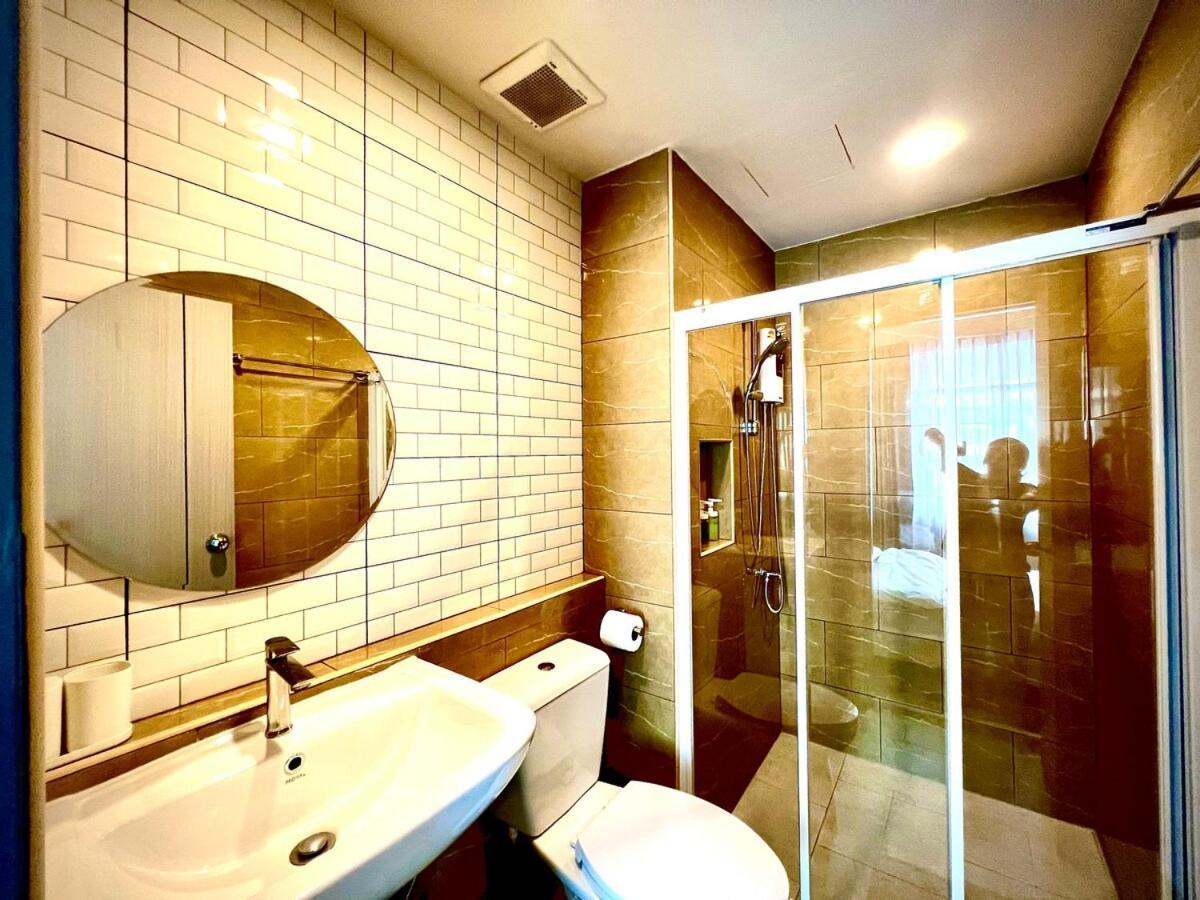 The Circle 3 Apartment *