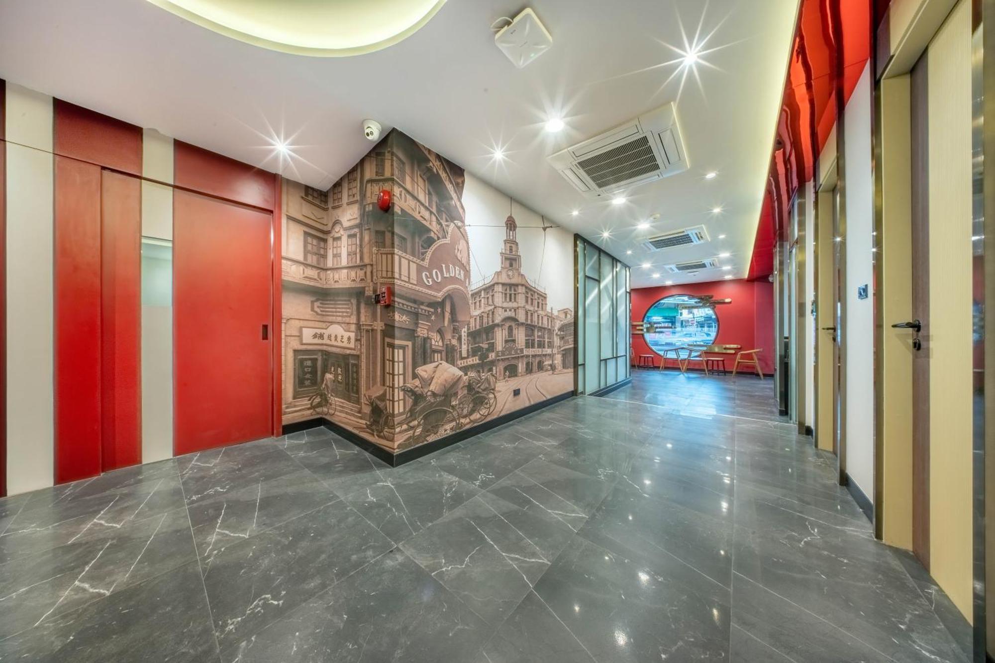 U Tor Yaowarat Hotel 4*