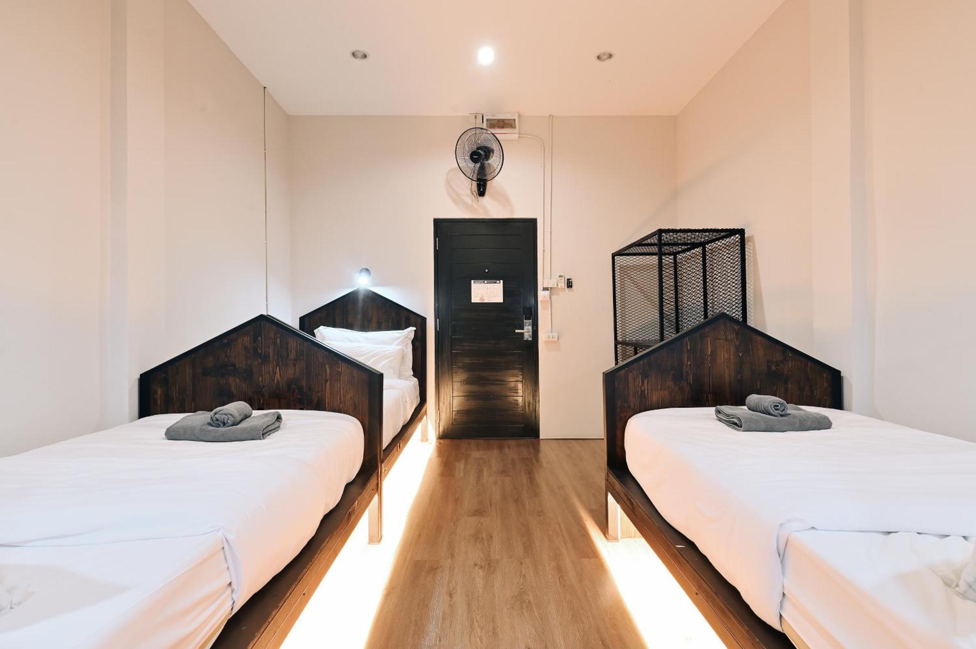 Castle Black Albergue *