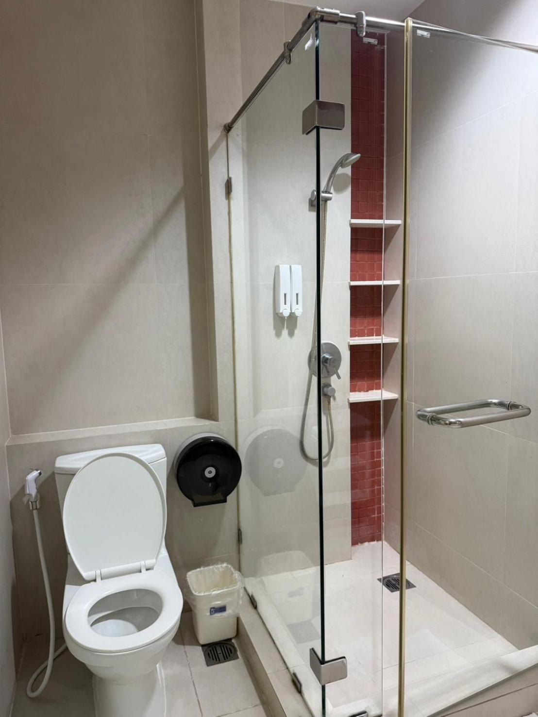 Greenview Ekkamai10 3*