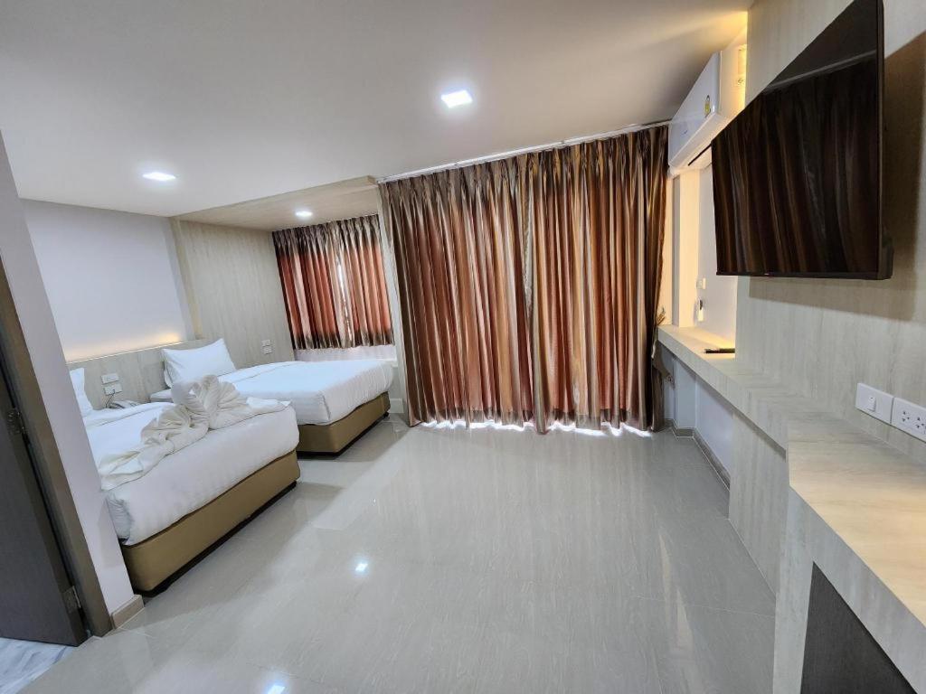 Hotel Sananwan Palace