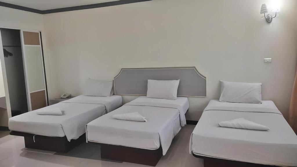 Hotel J Two S Pratunam 2*