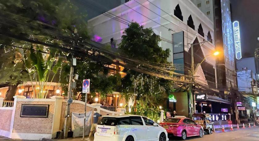 Grand President Hotel