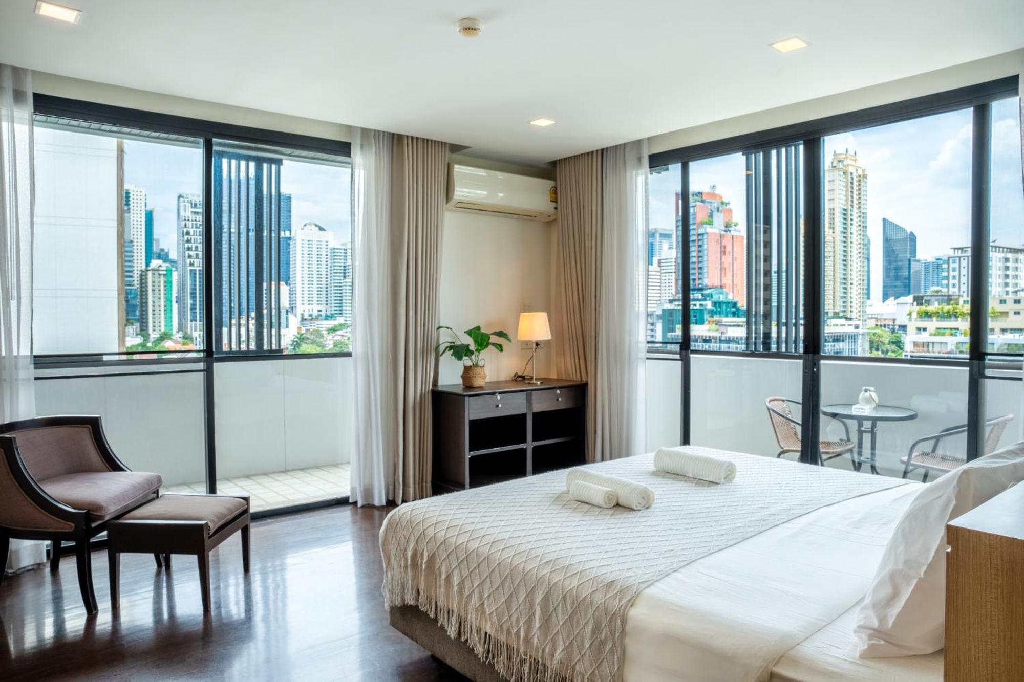 Spacious Sukhumvit Ment Near Emsphere Bts Phrom Phong Apartamento