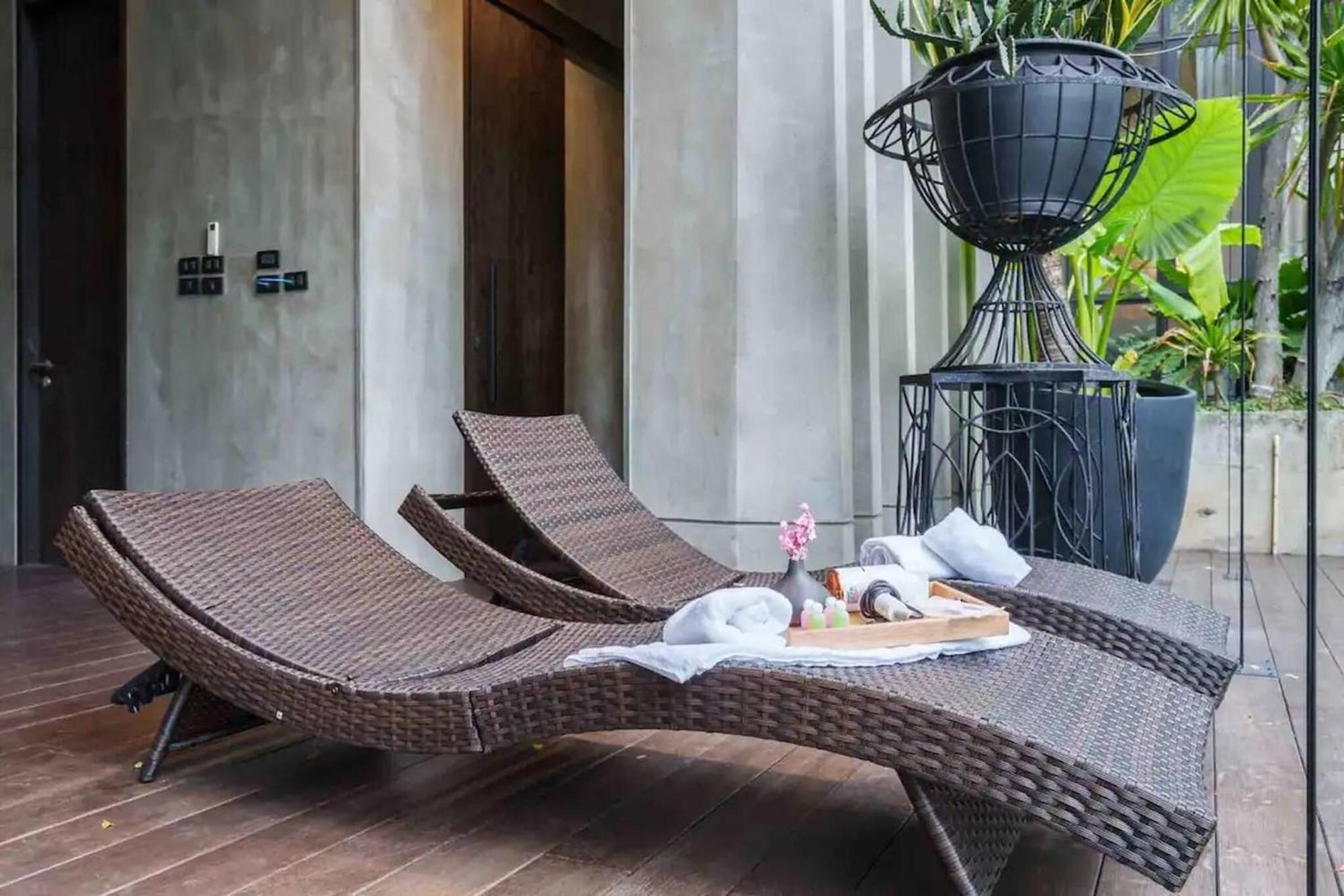 Luxury Modern Pool Jacuzzi 5br Thonglor Bangkok