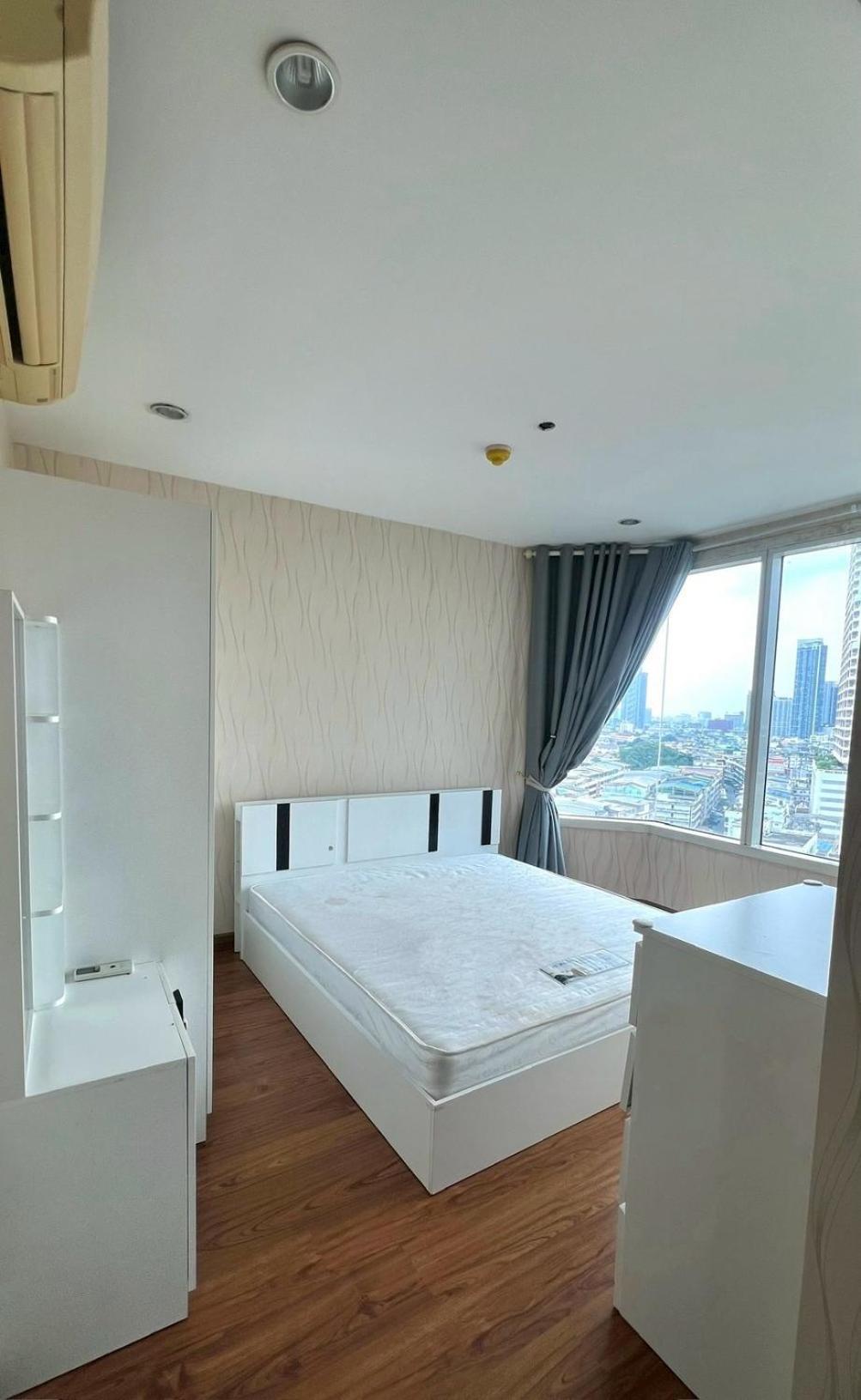 Near Iconsiam 2km * Bangkok