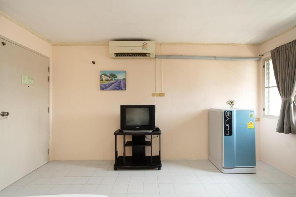 Surang Mansion 3*