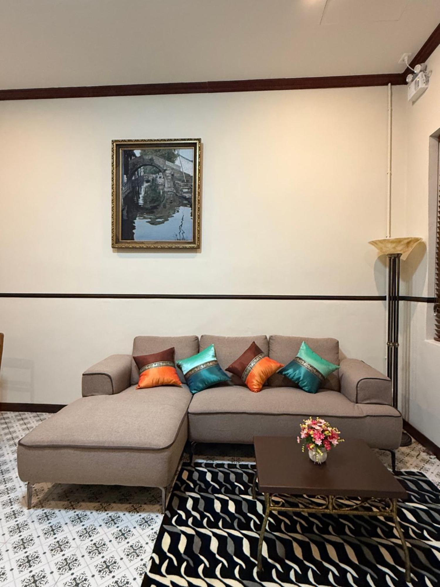 Luan Heritage Surawong