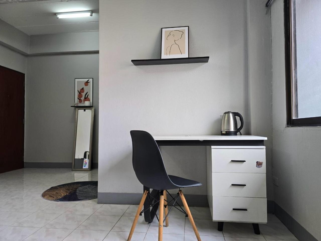 Srinn House, Khách sạn 3*