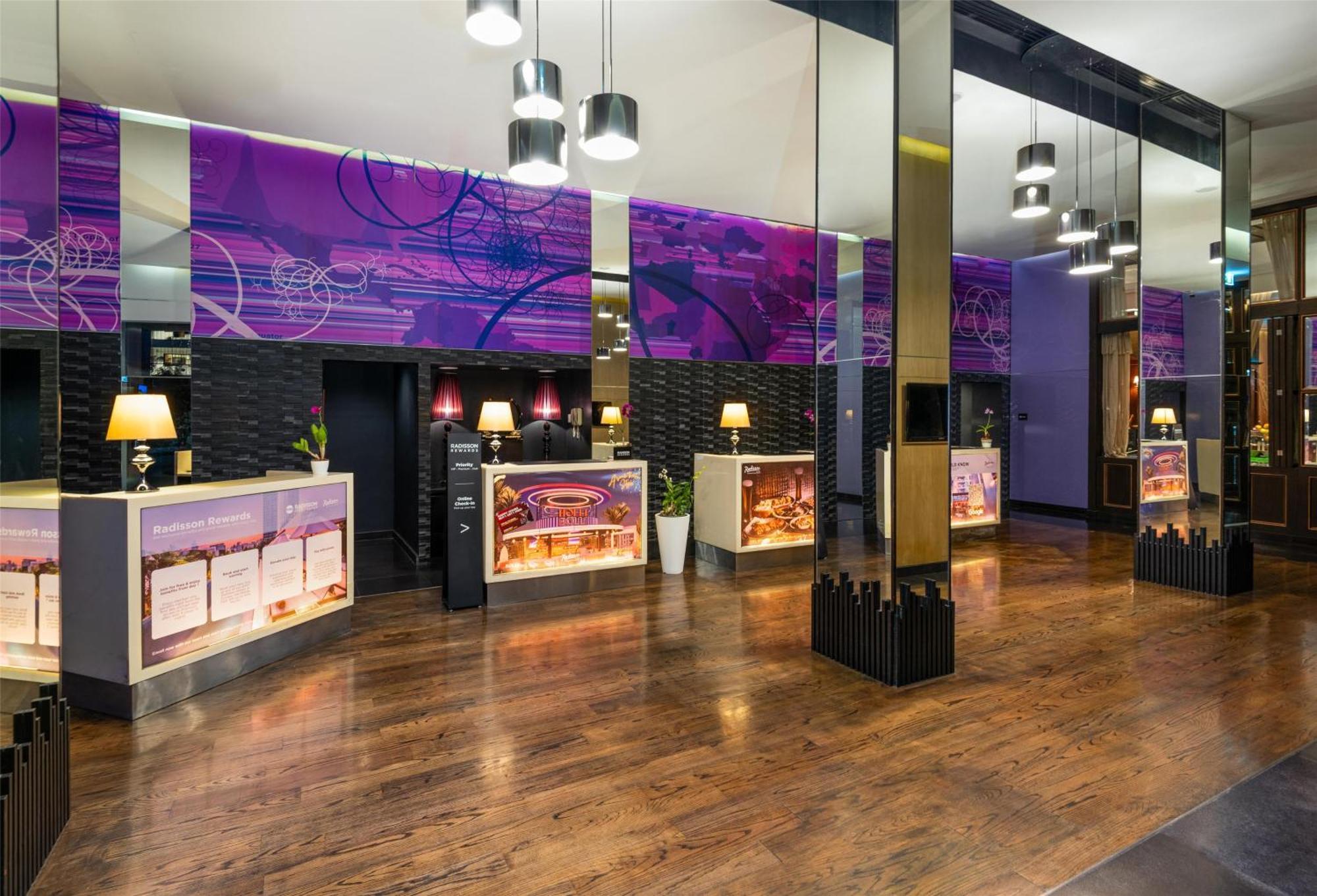 Radisson Sukhumvit Khách sạn