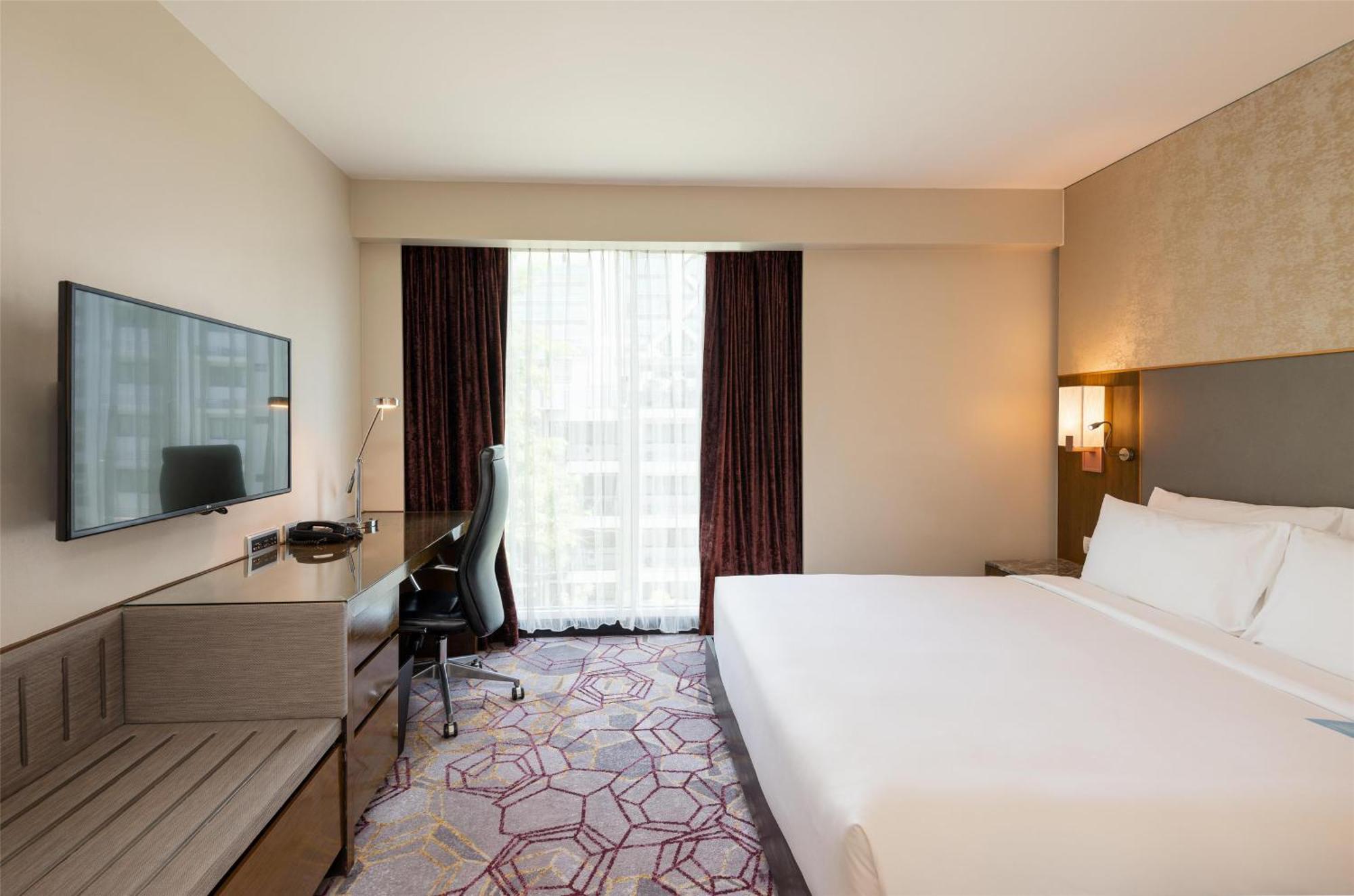 Radisson Sukhumvit Khách sạn 4*