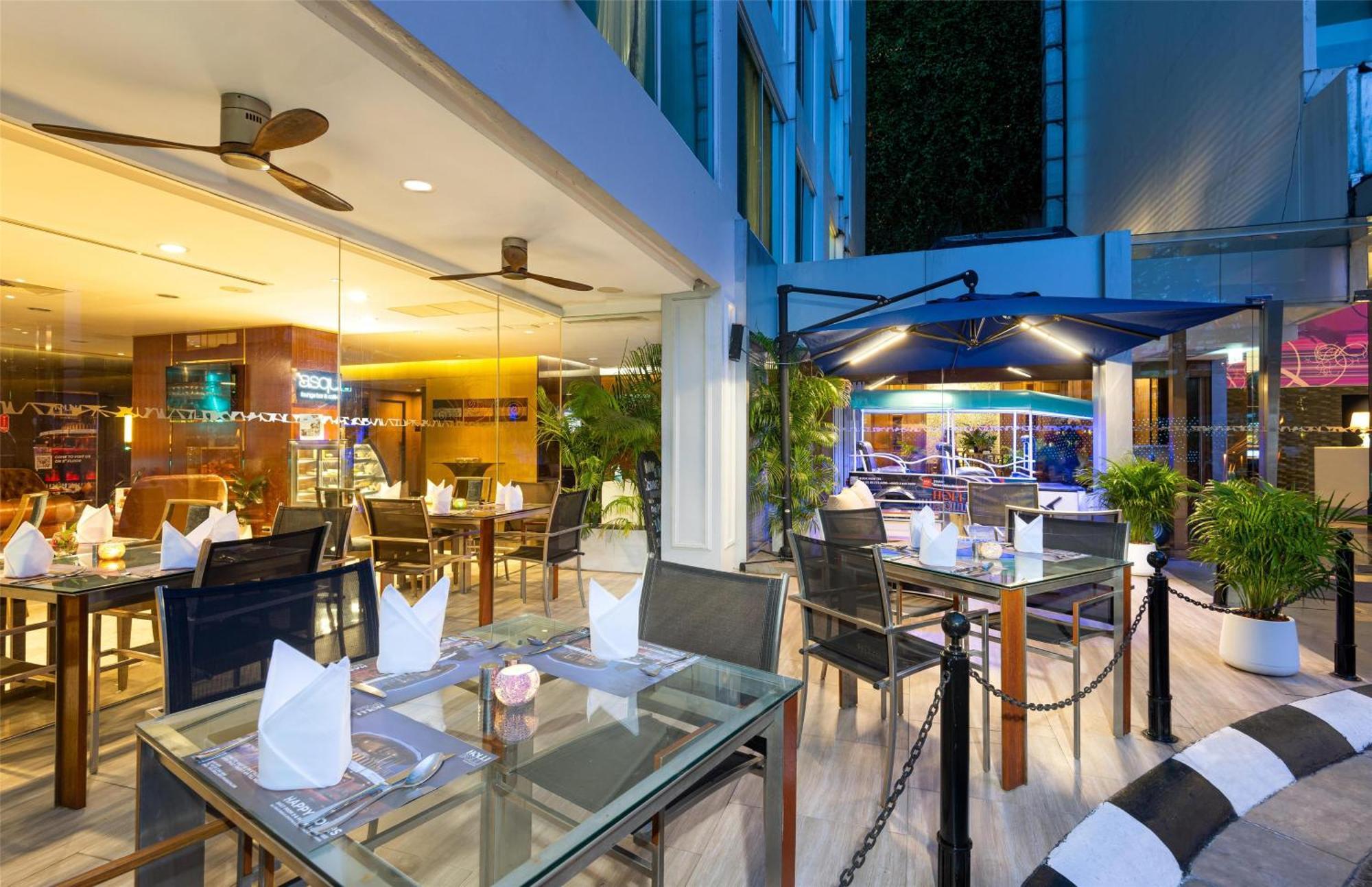 Khách sạn Radisson Sukhumvit 4*