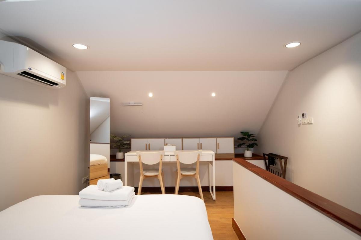 Apartment 2br 1ba In Yaowarat 5 Min Mrt Nivas Wanit Eco