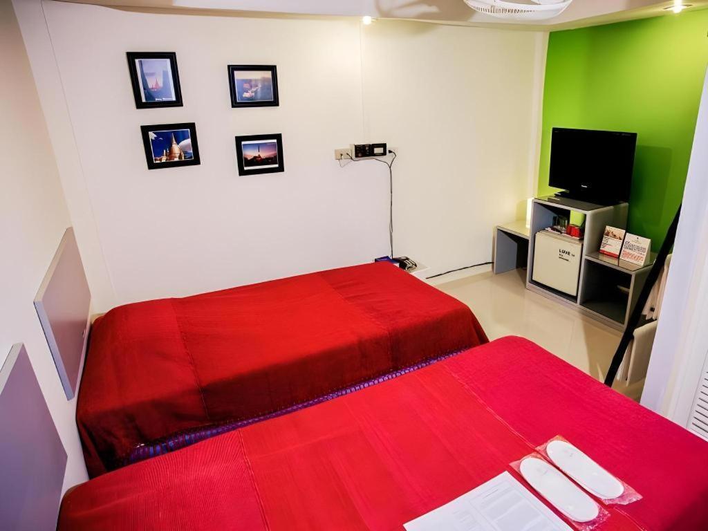 House 3*