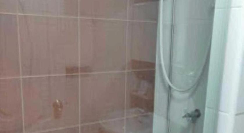 Hotel Thousand-ten Thousand 3*