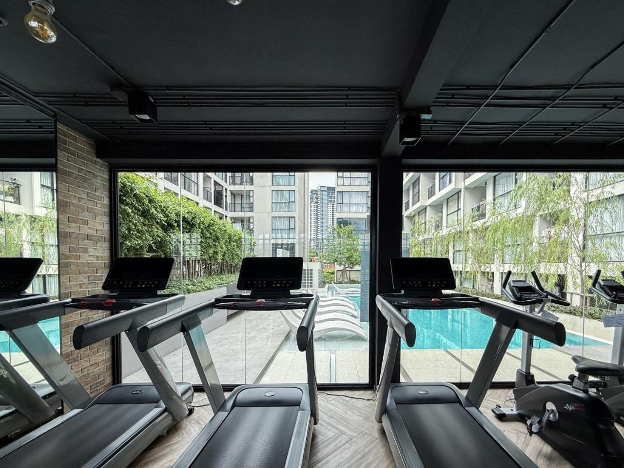 Serene Tropical 1br - Ultra Fast Wifi - Sathorn Bangkok