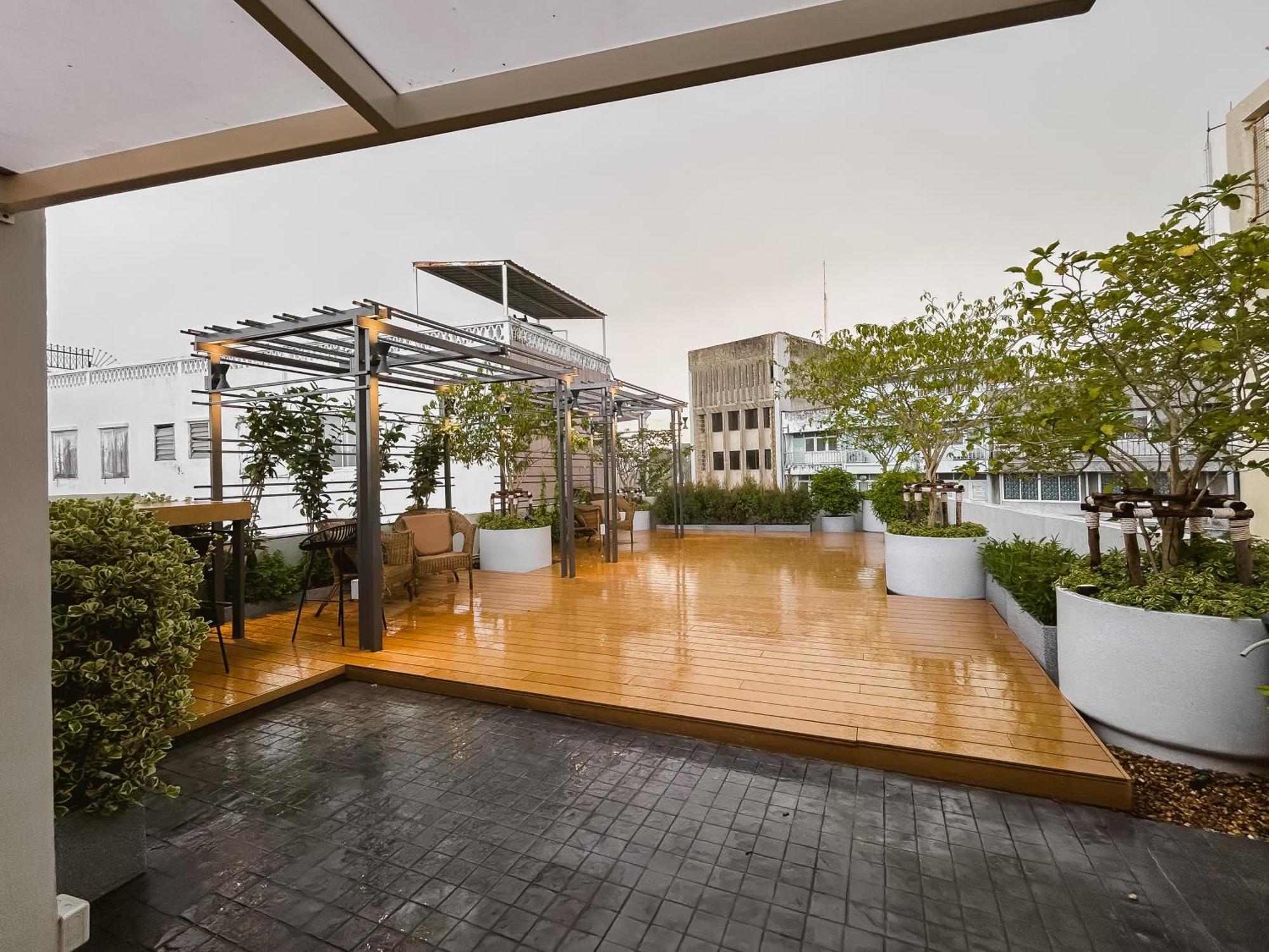 P.k. Garden Apartahotel