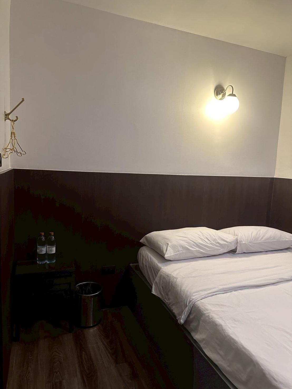 Four Sisters Hostel Bangkok