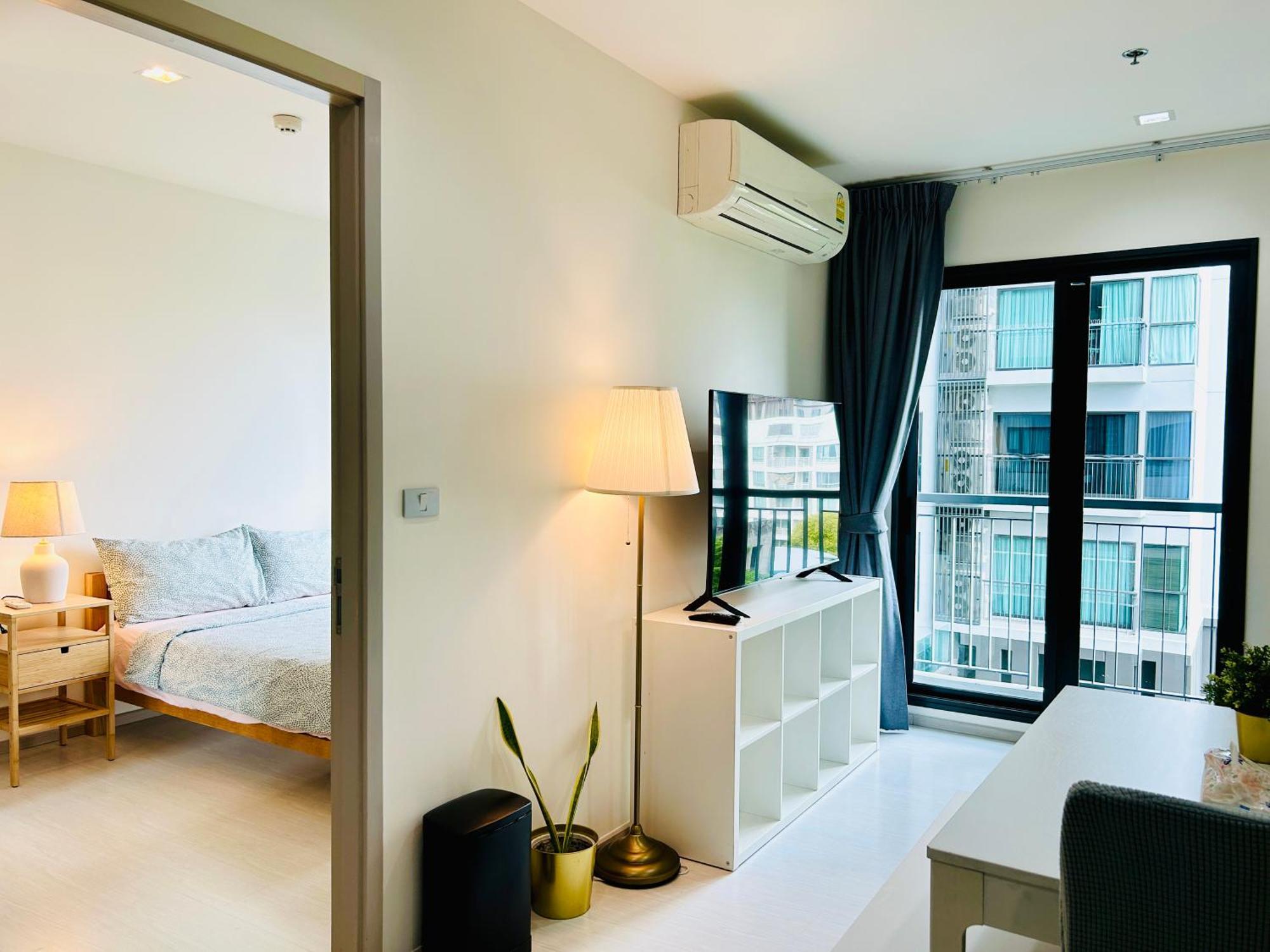 Căn hộ Rhythm Sukhumvit 36 Two Bedrooms *