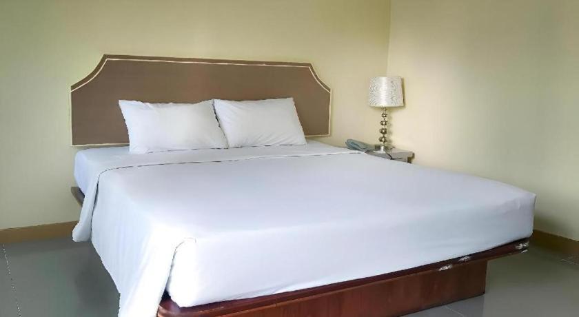 J Two S Pratunam Hotell Bangkok