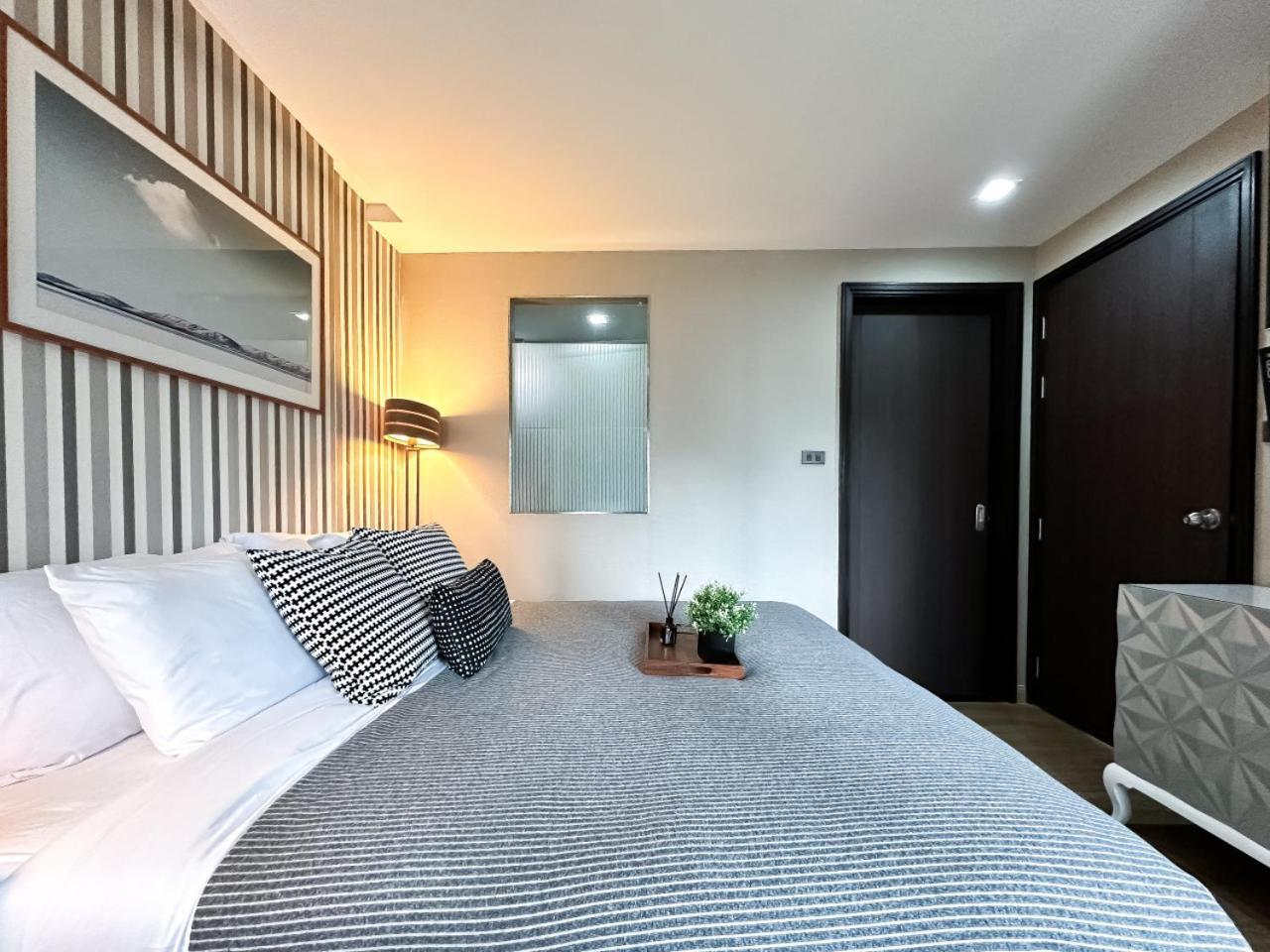 Tropical Modern 1br - Ultra Fast Wifi - Thong Lo Apartamento