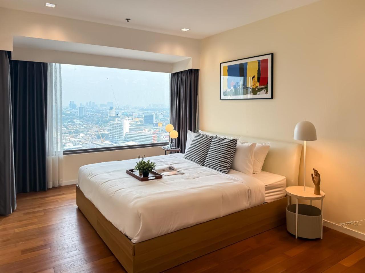 Apartment Spacious High Rise 2br - Ultra Fast Wifi - Phrom Phong Bangkok
