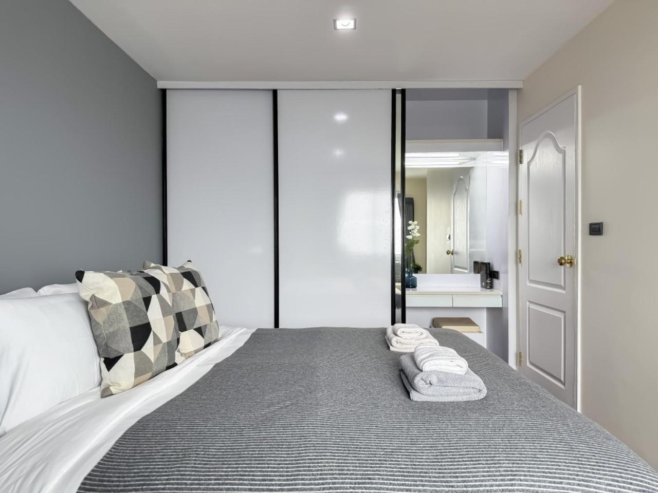 Leilighet Modern Cityscape1br - Ultra Fast Wifi - Bts On Nut *
