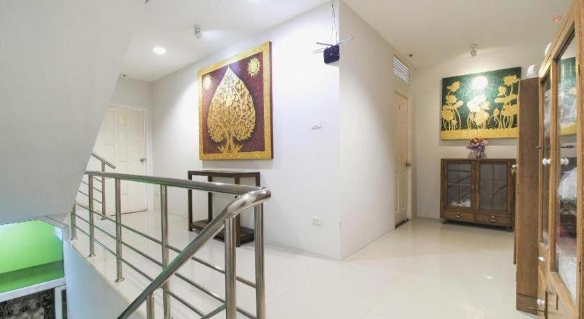 Hotel Oyo 818 Suksomboon 2*