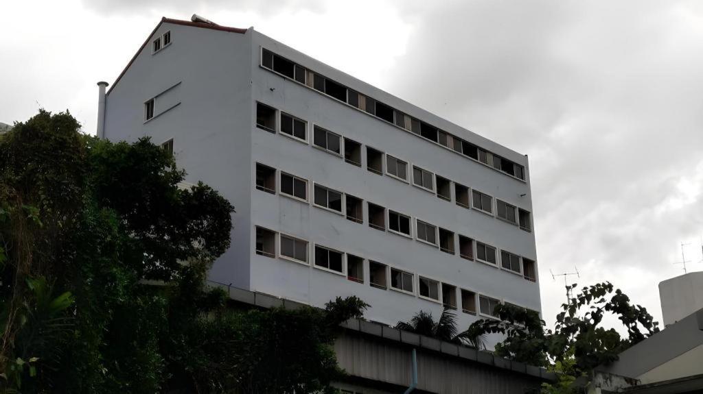 Hotell J Two S Pratunam