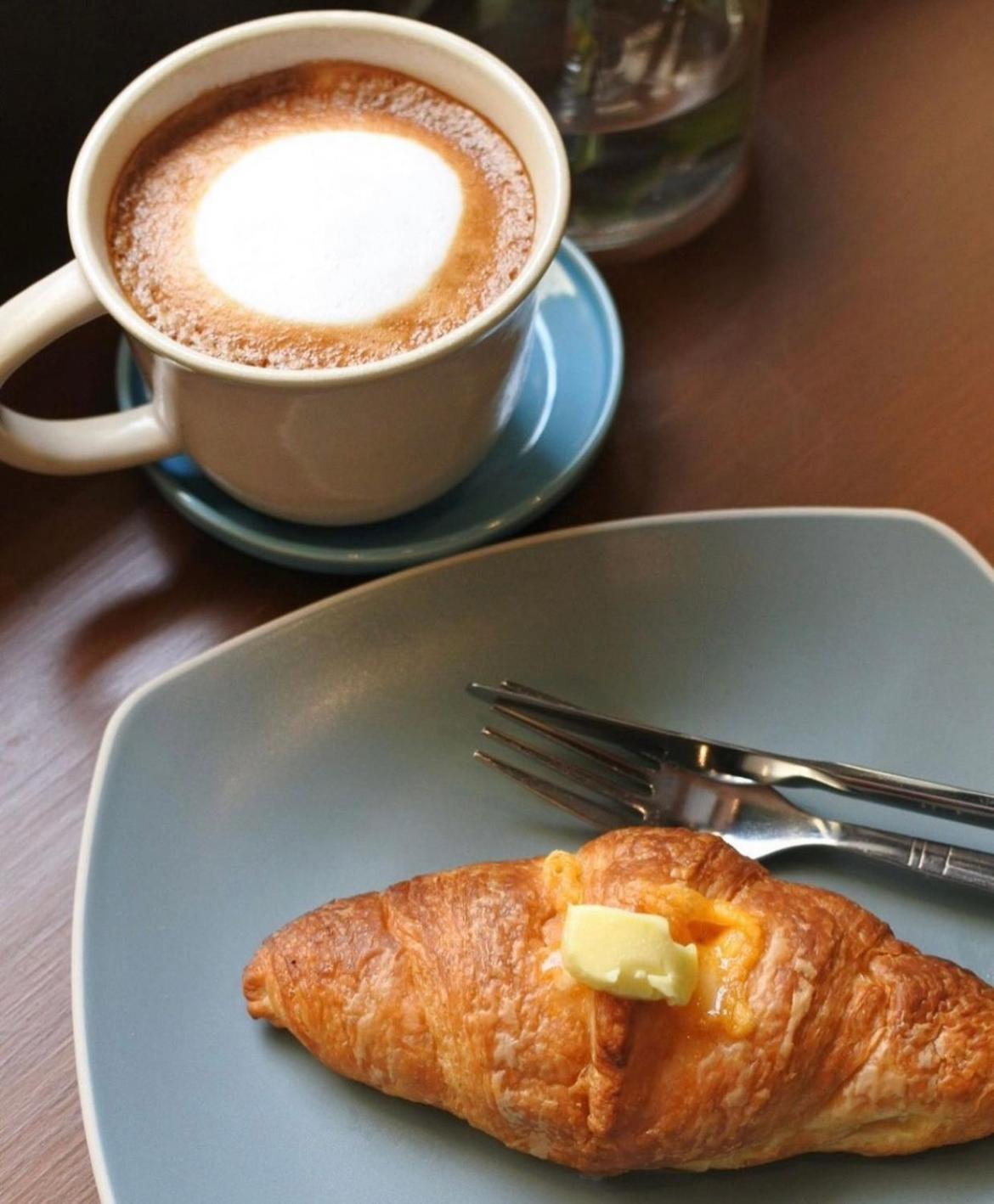 Lemoncurd Bread And Coffee