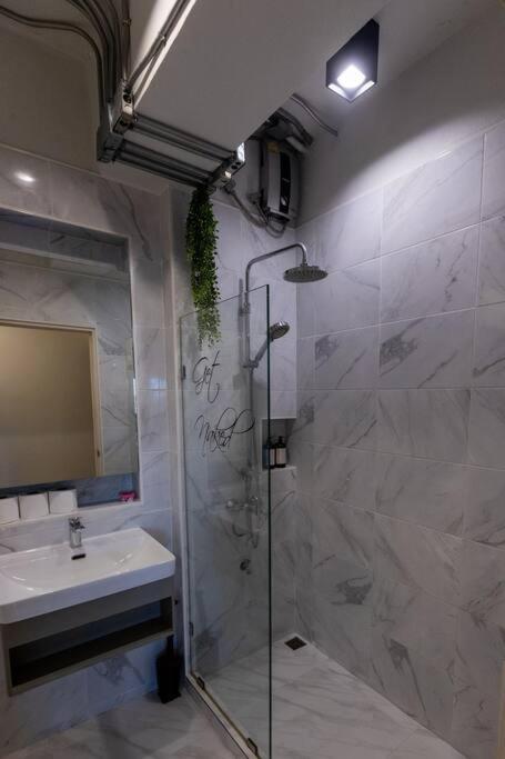 Cozy 2br Duplex-apartment In Thong Lor Appartement Bangkok