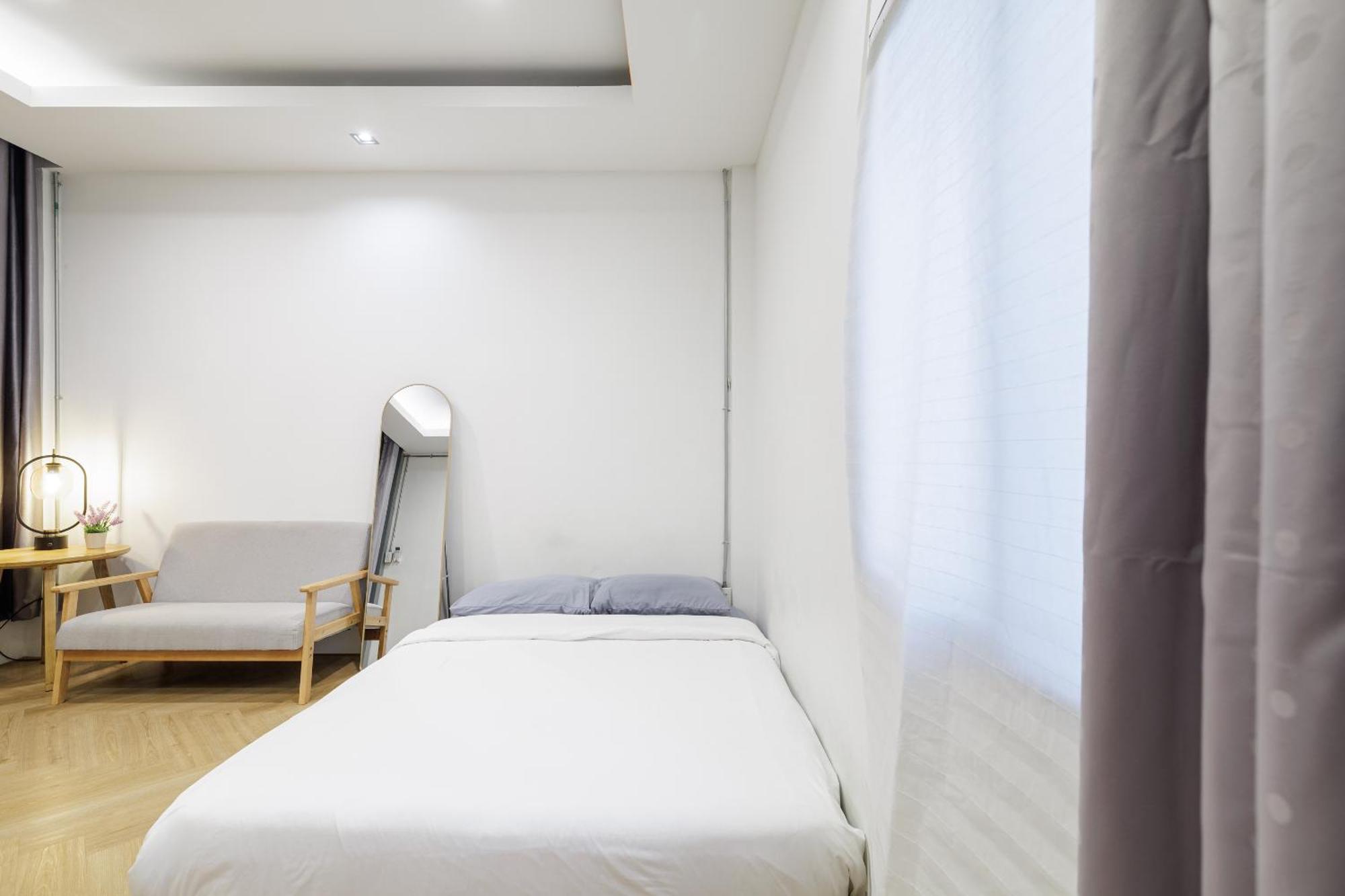 Hotel Wabisabi 3 Min To Train Station Bangkok