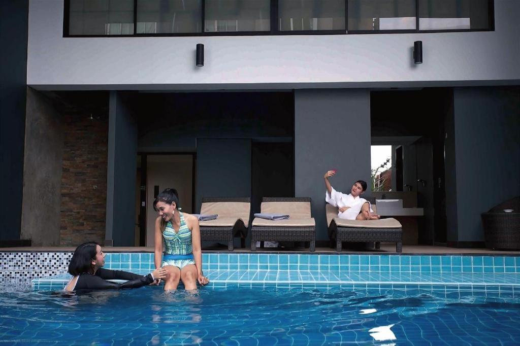 Iconic Hotel 3*